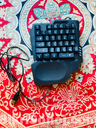 Gaming keyboard and mouse combo with Otg hub